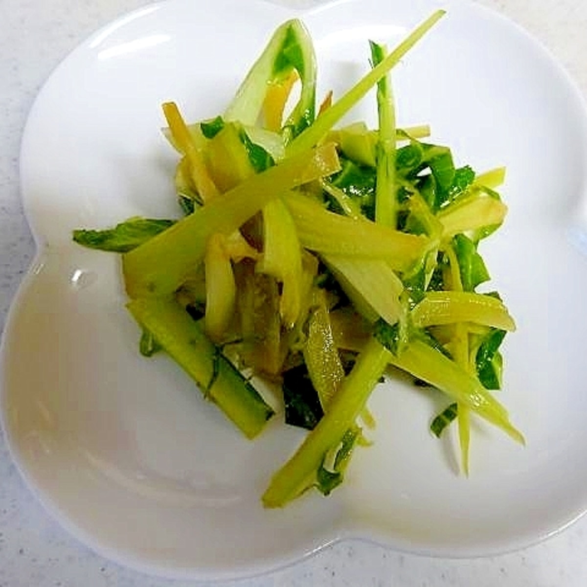 カリフラワーの葉っぱのきんぴら風 レシピ 作り方 By Miminaomomo 楽天レシピ カリフラワーの葉っぱのきんぴら風 レシピ 作り方 By Miminaomomo 楽天レシピ